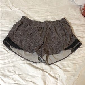 lululemon Hotty Hot Short II 4”